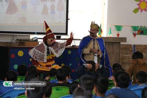 پنجمین روز حضور تماشاخانه سیار کانون پرورش در کرمان