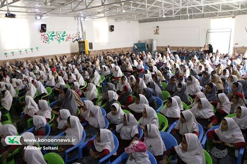پنجمین روز حضور تماشاخانه سیار کانون پرورش در کرمان