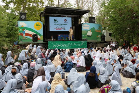 ششمین روز حضور تماشاخانه سیار کانون پرورش فکری در کرمان