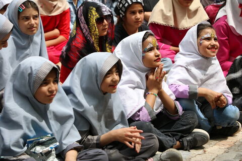 ششمین روز حضور تماشاخانه سیار کانون پرورش فکری در کرمان