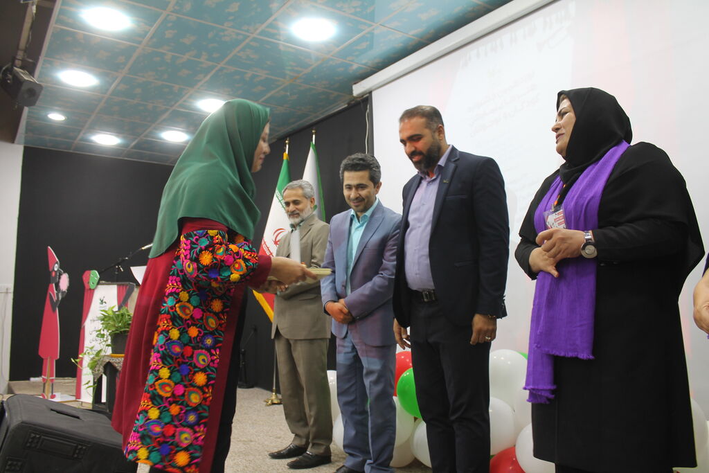 برگزیدگان نوزدهمین جشنواره «هنرهای نمایشی کودکان و نوجوانان» خوزستان معرفی شدند برگزیدگان نوزدهمین جشنواره «هنرهای نمایشی کودکان و نوجوانان» خوزستان معرفی شدند