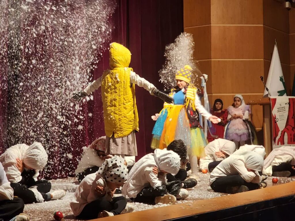 قطار جشنواره هنری نمایش کانون در ایستگاه آخر