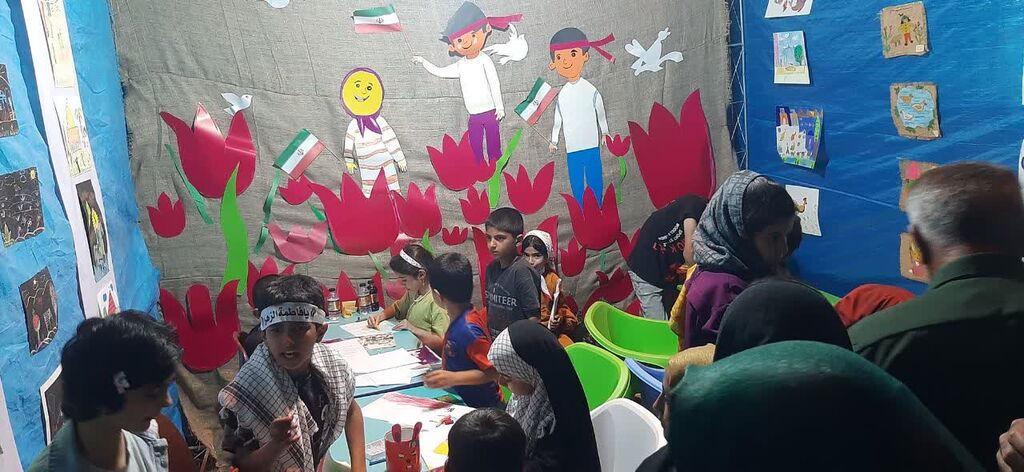 بر پایی ایستگاه نقاشی در حاشیهی یادواره ۴۲۲ شهید شهرستان کهگیلویه