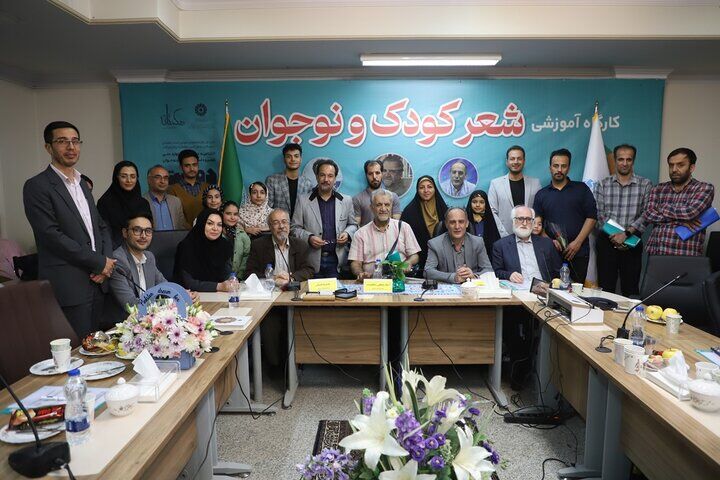 جوایز ادبی استان در دستان بچههای کانون همدان