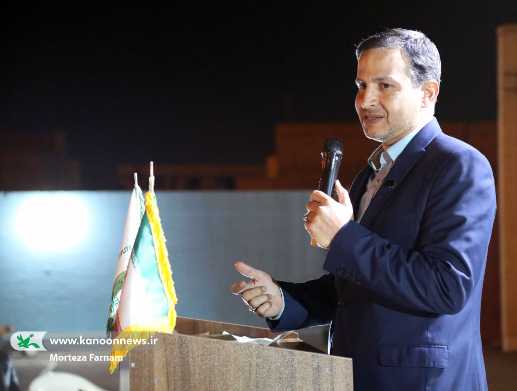 تکریم مدرسان کانون زبان ایران