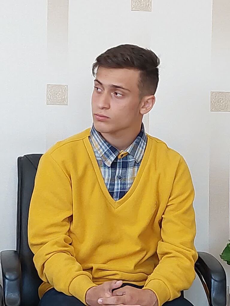 دو نوجوان کانون استان به قله قاف رسید