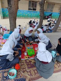 اردو اعضای دختر درحیاط مدرسه روستای ارکان همراه با بازیهای فکری سرگرمی وبازیهای بومی ومحلی