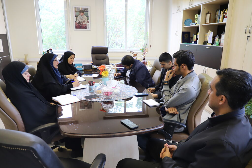 گسترش فعالیت های کانون در حوزه ی رسانه و فضای مجازی گسترش فعالیت های کانون در حوزه ی رسانه و فضای مجازی