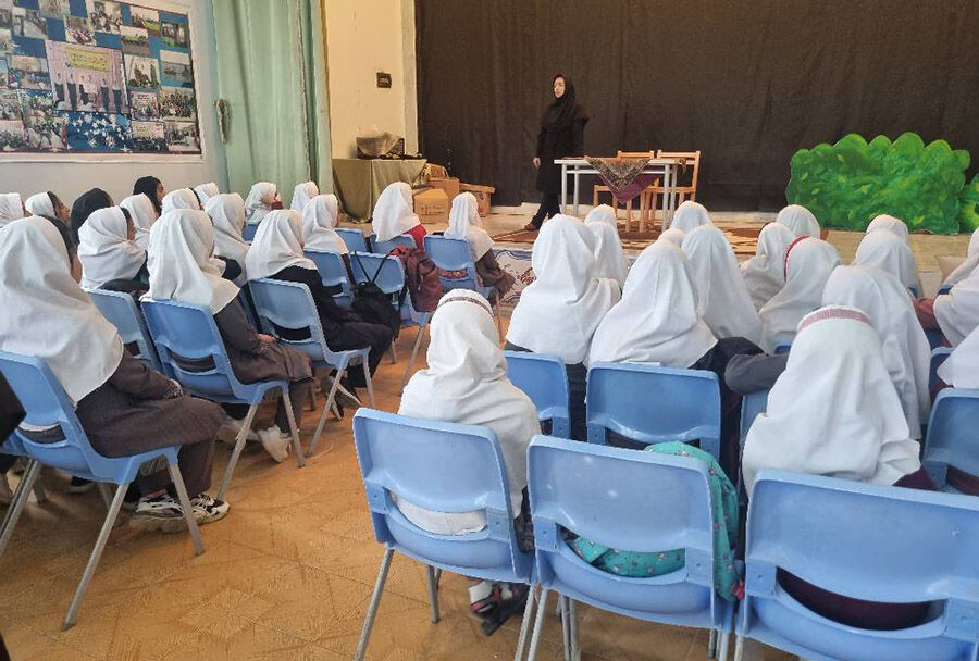 کشف استعدادهای ادبی در بخش مکاتبهای/ طرح محک کانون در دولتآباد نمین اجرا شد