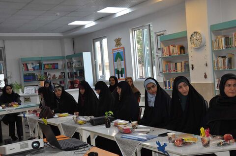 نشست تعاملی فعالان کودک و نوجوان البرز