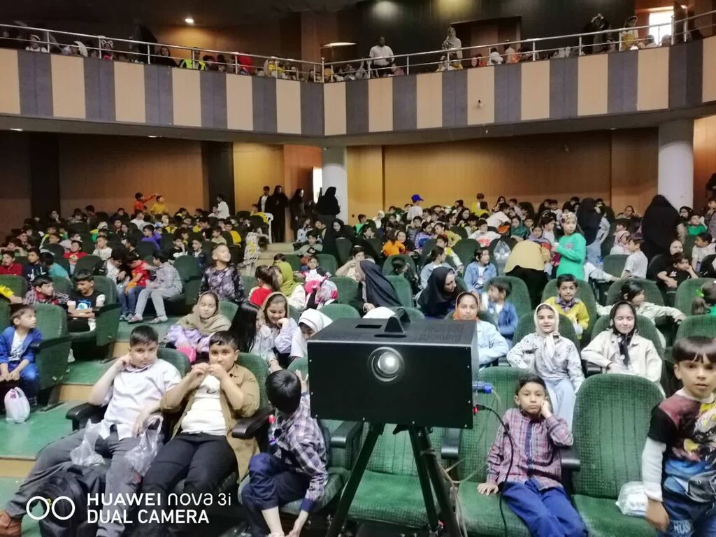 انیمیشن بچه زرنگ استقبال بی سابقه از  پویانمایی «بچه زرنگ»  در نی ریز