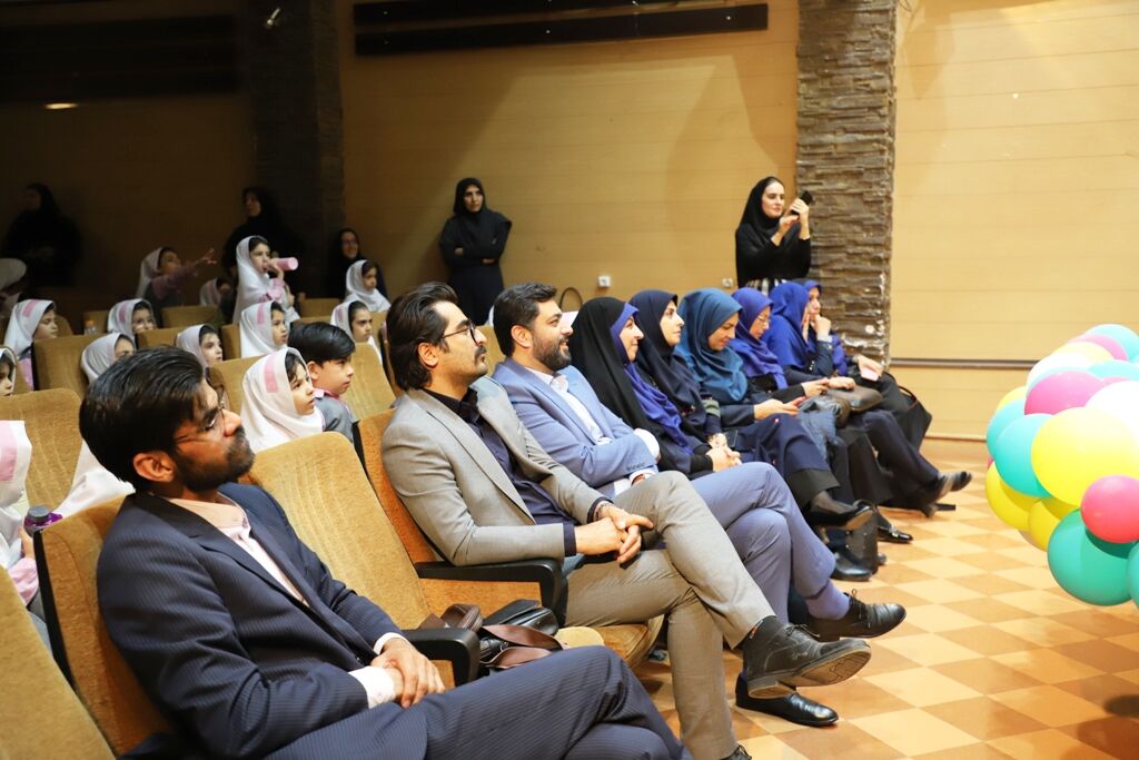 مدیرکل و کارشناسان کانون استان همدان مهمان کانون استان قزوین شدند مدیرکل و کارشناسان کانون استان همدان مهمان کانون استان قزوین شدند