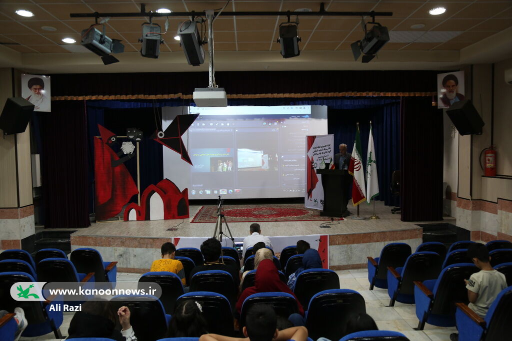 آشنایی مربیان و مخاطبان با تاثیر تربیتی هنر نمایش بر یادگیری اجتماعی نوجوانان