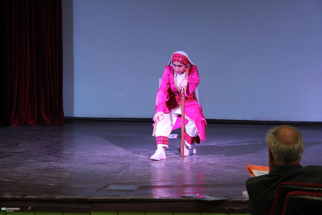 اولین روز رقابت گروه‌های نمایشی در خراسان رضوی