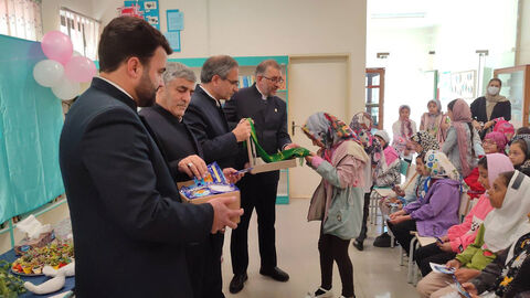 جشن روز دختر با تبرک پرچم حرم رضوی در مرکز 4 کانون اردبیل