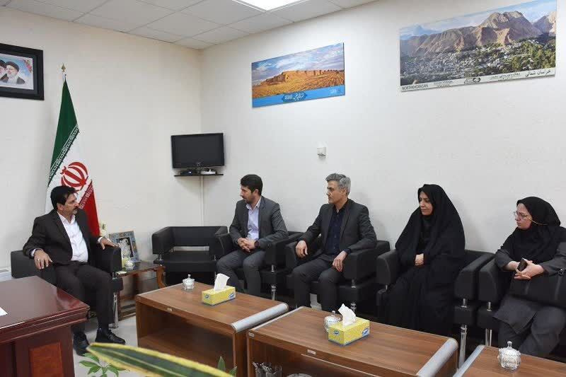 کتاب ترویج فرهنگ کتابخوانی در میان کودکان به ویژه در مناطق روستایی