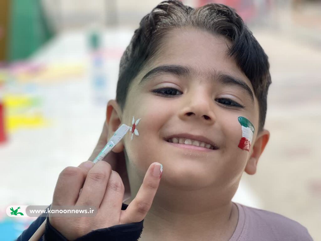 غرفه فرهنگی کانون پرورش فکری برای آیندهسازان در حاشیه سفر رییس جمهور به قم