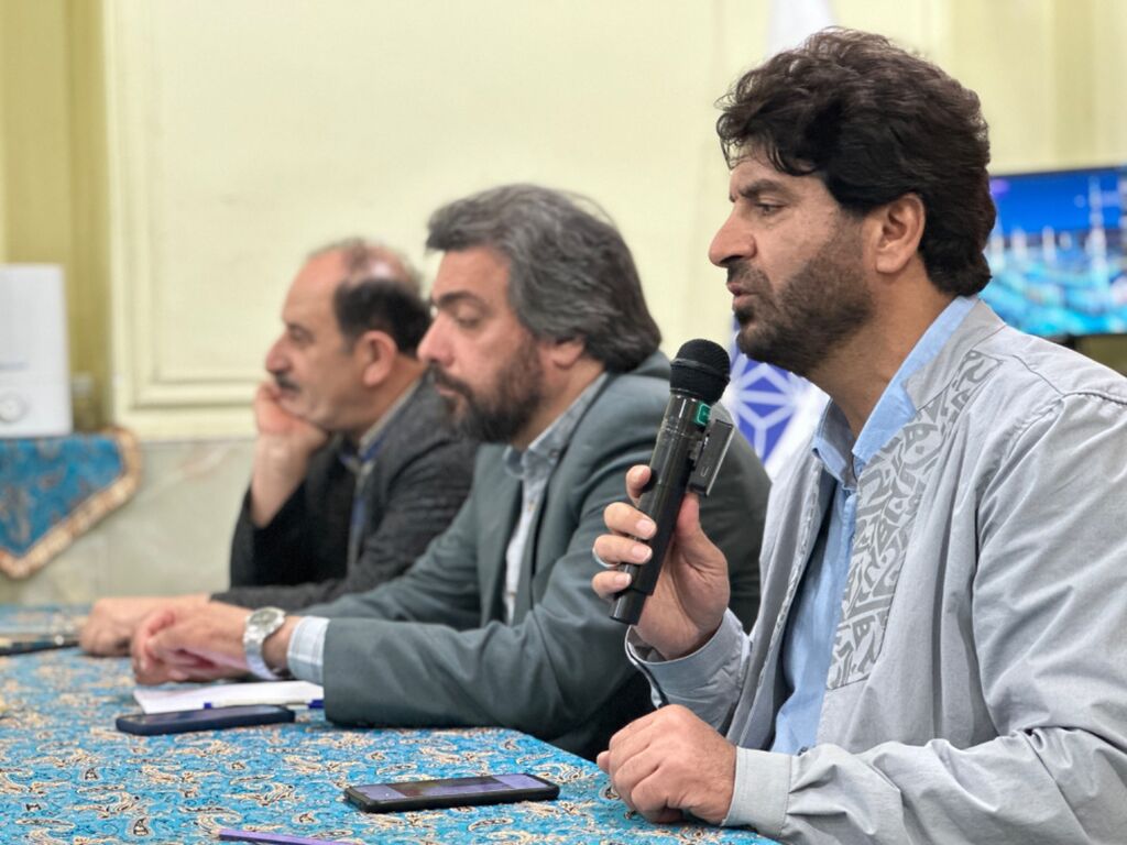 سه مربی کانون فارس برگزیده پانزدهمین جشنواره ملی شعر کودک و نوجوان رضوی شدند