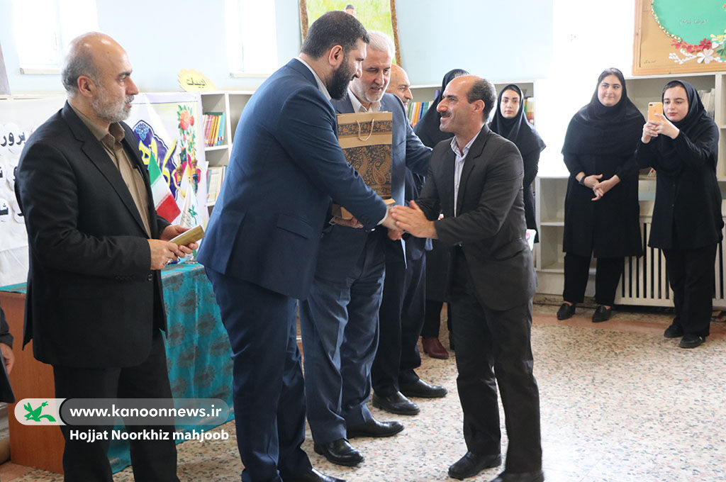 کانون مرکز پرورش فکر و اندیشه آیندهسازان است