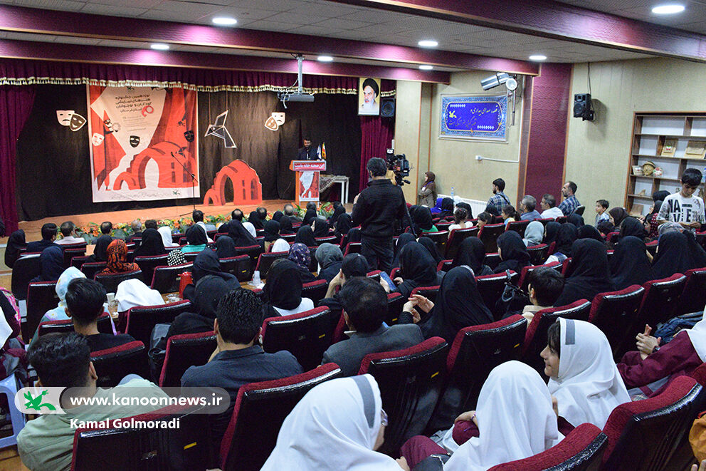 انتقال مفاهیم تربیتی و تعالی جامعه با هنر نمایش امکان پذیراست