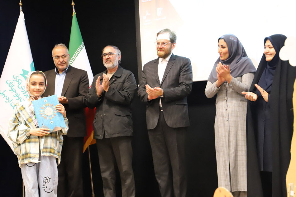 برگزیدگان مرحله استانی نوزدهمین جشنواره هنرهای نمایشی کودکان و نوجوانان معرفی شدند