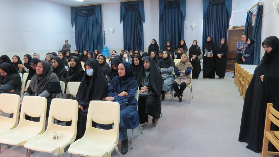 استقبال مربیان کانون از پرچم متبرک آستان قدس رضوی