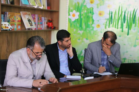 رایزنی های کانون و مدیران استانی با موضوع طرح ملی گلستان خوانی