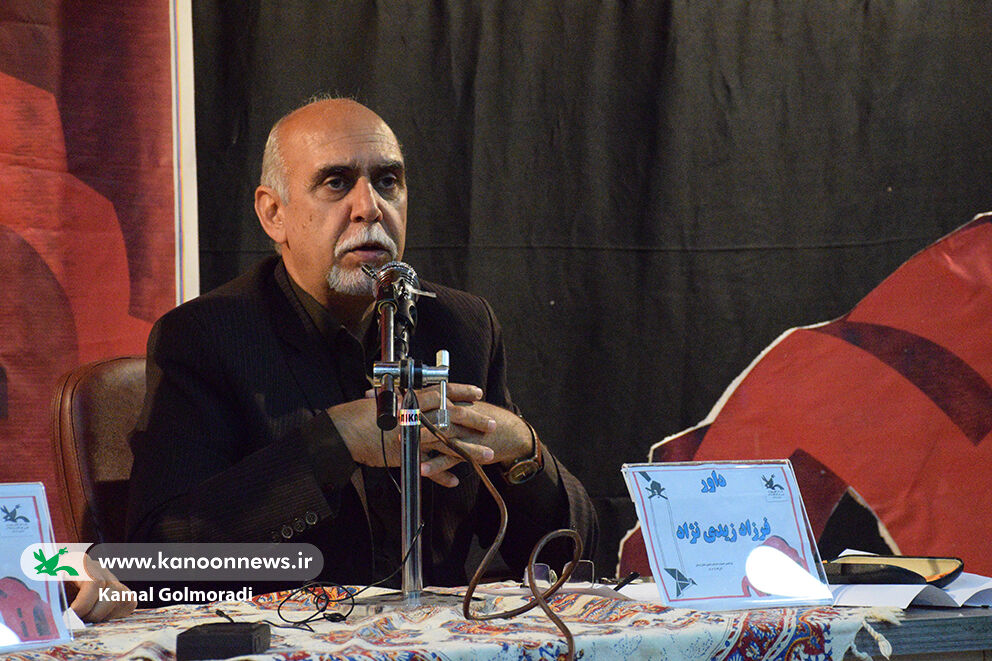 امید آفرینی و شادی بخشی در تئاترکودک و نوجوان نقش اساسی دارد