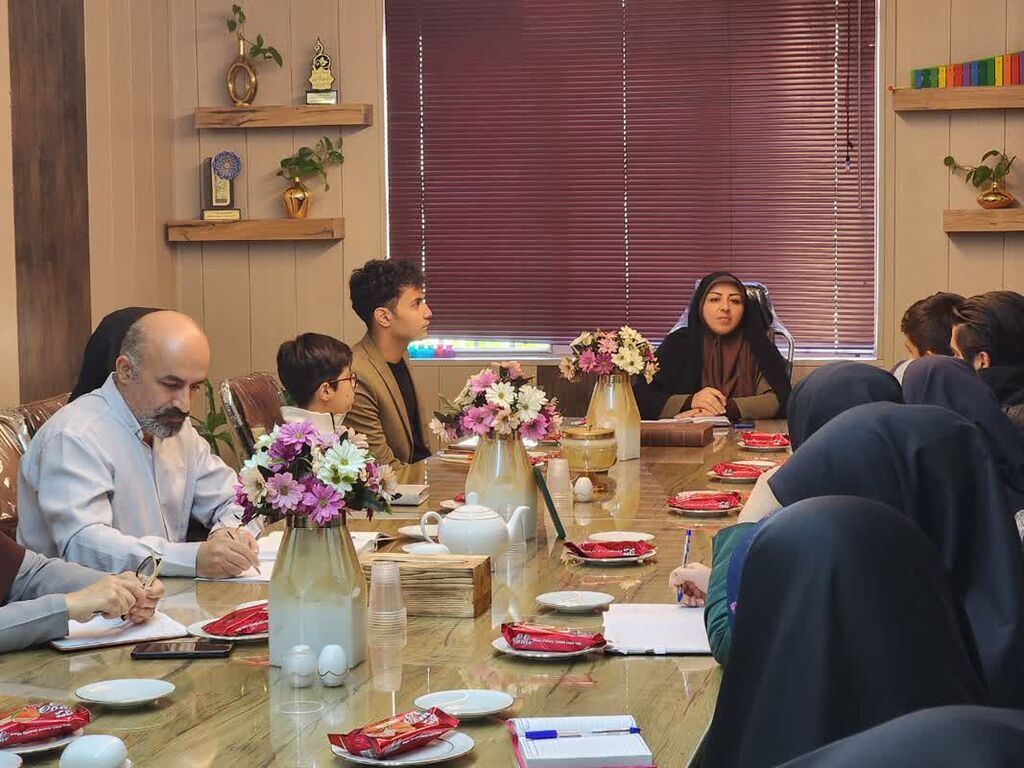 نوجوانان کانونی مستعد از تابستان مربییار خواهند شد