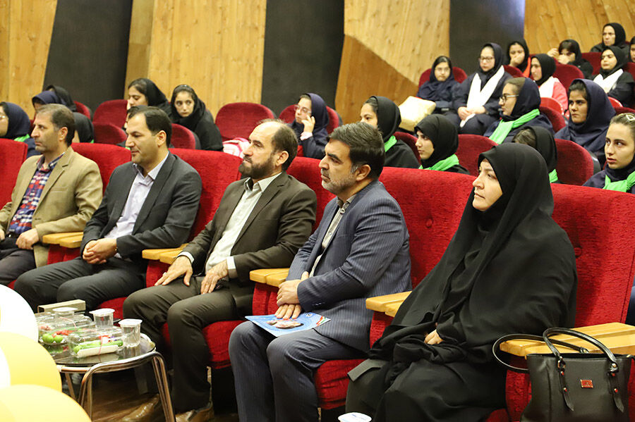 تکریم از گلبرگهای آفرینش در اردبیل/ جشن و سرور دختران دارای نیازهای ویژه در دههی کرامت