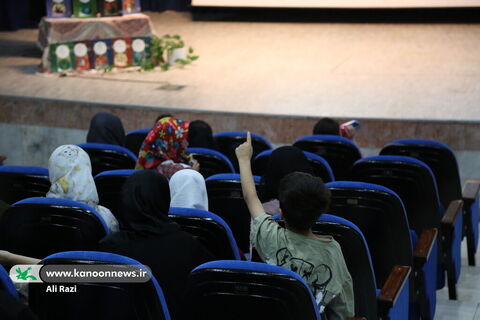 کودکان  و نوجوانان بوشهری"شکوه زبان پارسی" را گرامی داشتند