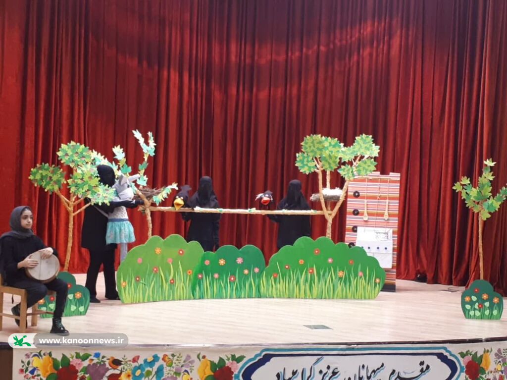 داوری مرحله‌ی استانی جشنواره‌ی هنرهای نمایشی 