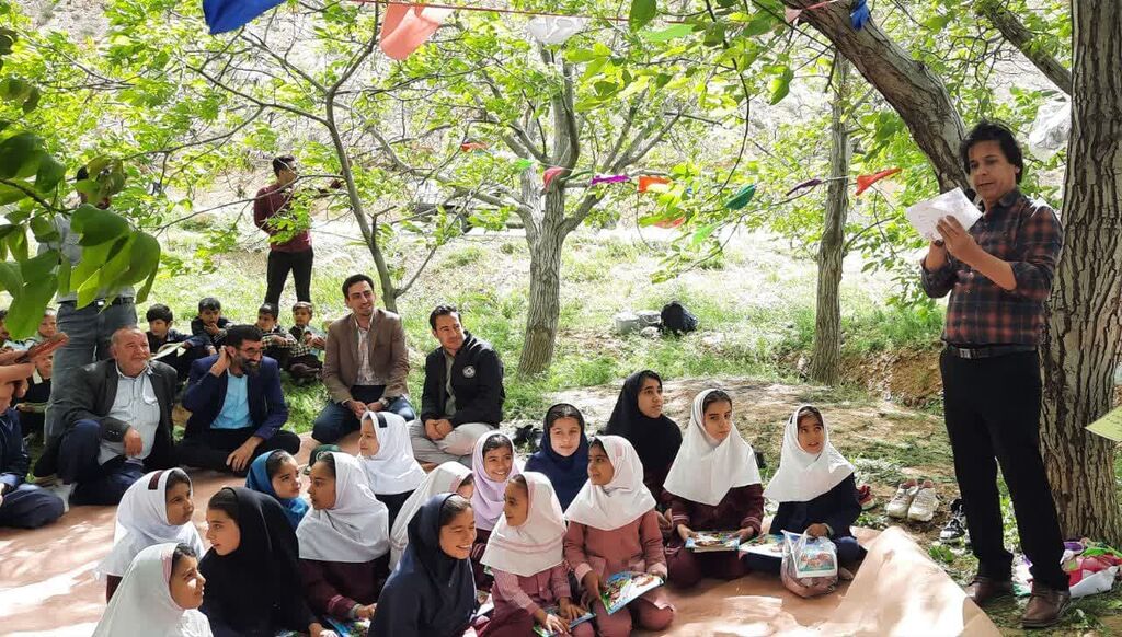 یک روز با مربیان کانون همدان از مرکز تا دل روستا