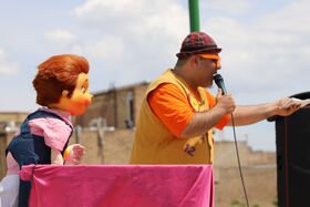 صدای شادی و سرور در ارومیه/ گروه نمایشی عمو مجید و بچه زرنگ در پارک دیگاله روی صحنه رفت