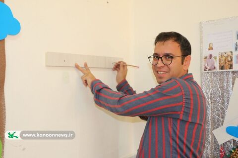 یک کلاس، یک قفسه با حضور خادمیاران رضوی متبرک شد چهارمحال و بختیاری 1403