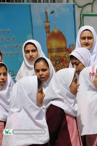 یک کلاس، یک قفسه با حضور خادمیاران رضوی متبرک شد چهارمحال و بختیاری 1403