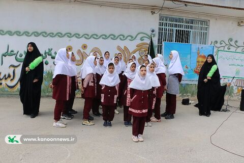 یک کلاس، یک قفسه با حضور خادمیاران رضوی متبرک شد چهارمحال و بختیاری 1403