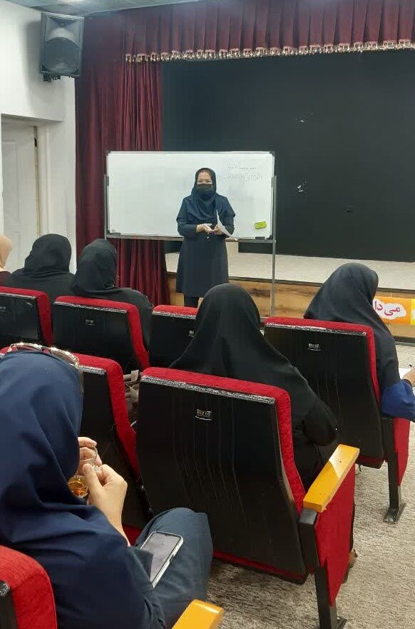 دوره آموزش بدو خدمت ویژه مربیان کانون استان خوزستان در اهواز برگزار شد
