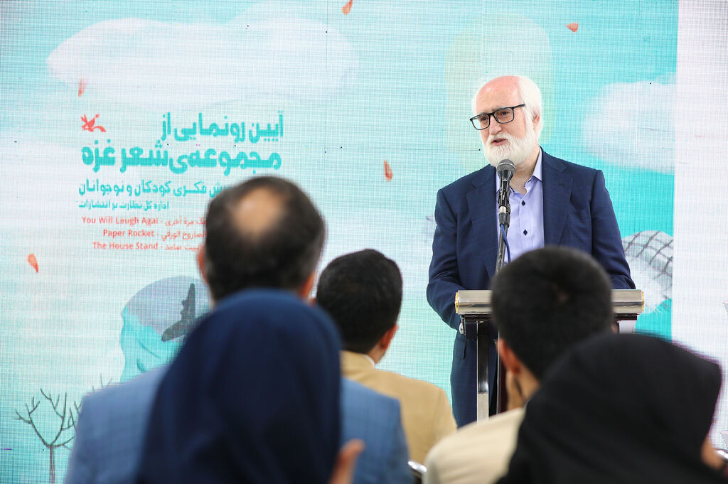 توجه به ترجمه معکوس ضروری است/ کانون الگوساز باشد