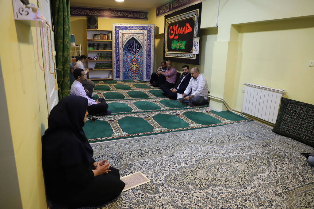 ویژه برنامه دهه کرامت و تقدیر از همکاران در کانون استان قزوین