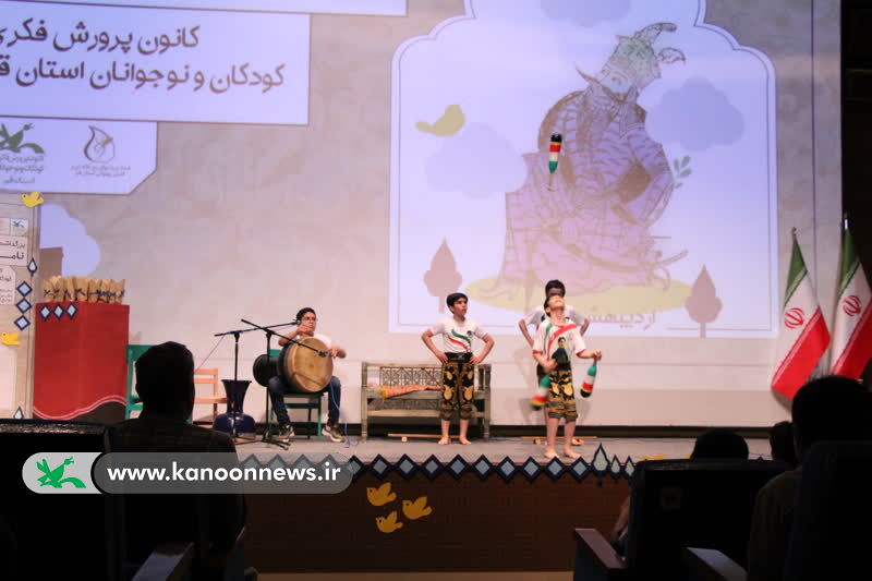 برگزیدگان جشنواره نامه نامور همزمان با بزرگداشت فردوسی تقدیر شدند