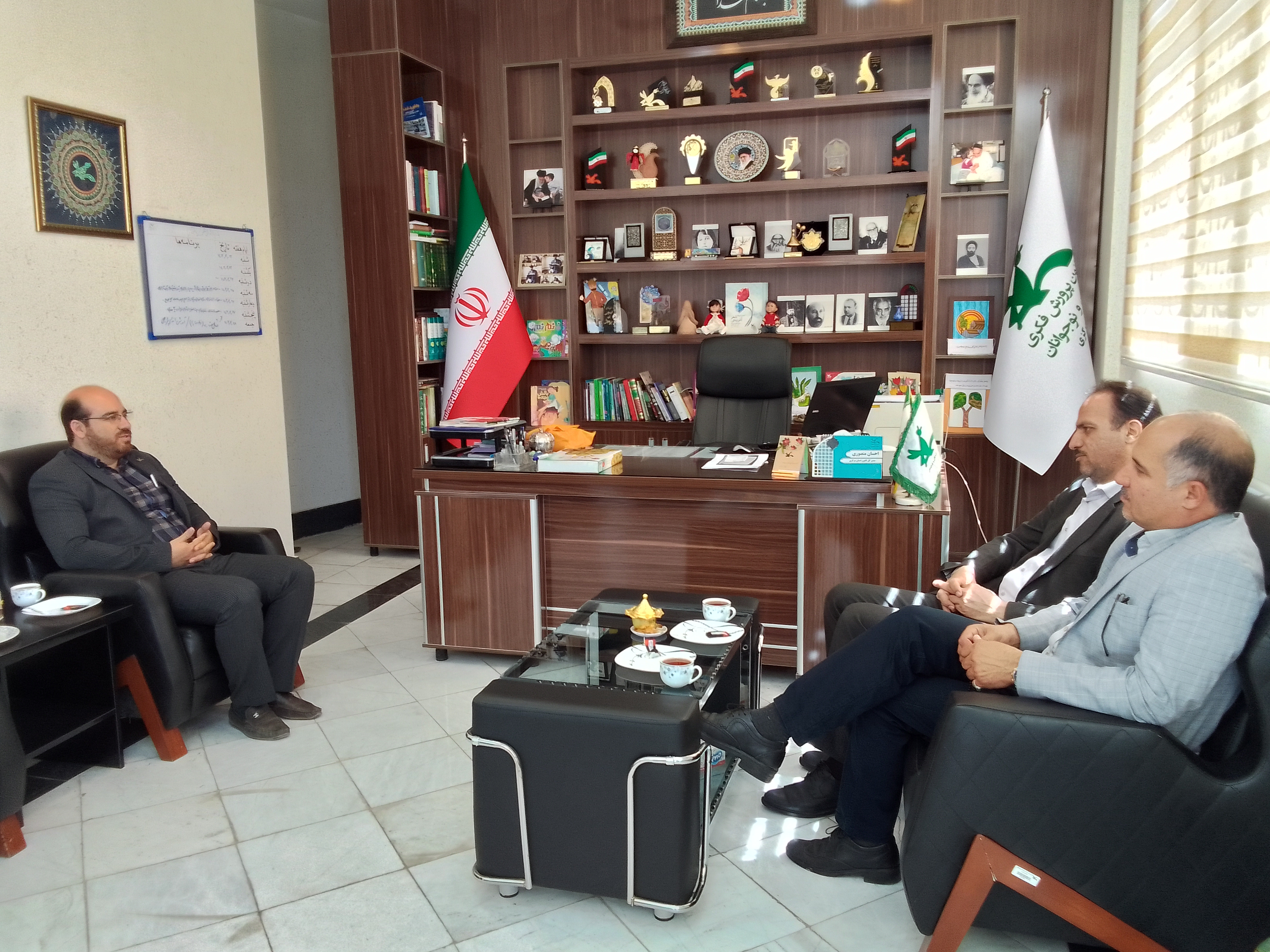 از کانون در ترویج نهضت ملی احیای نان کامل تجلیل شد