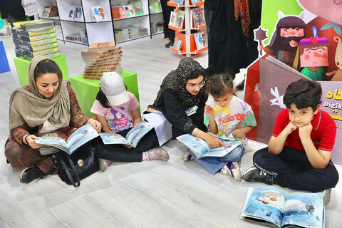 کانون در سی و پنجمین نمایشگاه بینالمللی کتاب تهران