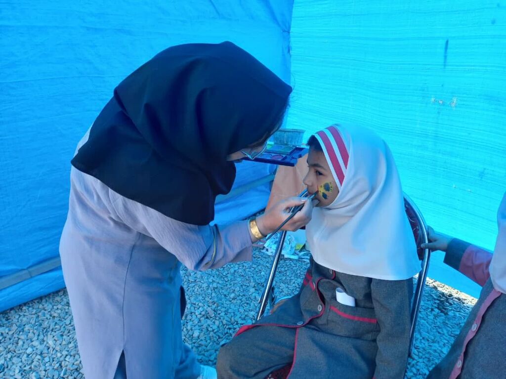 روزی پر از تنوع در مراکز فرهنگی- هنری همدان