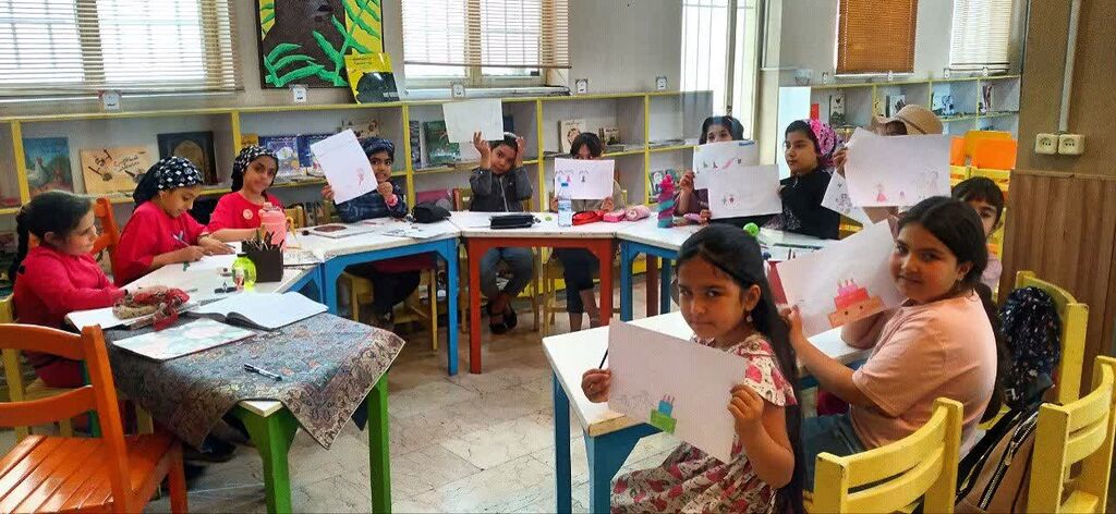 گرامیداشت دو مناسبت در مرکز هشتگرد