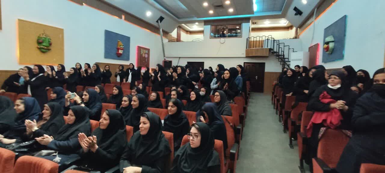 اولین جشنواره استانی علمی مهارتی در کانون تجربه کردند