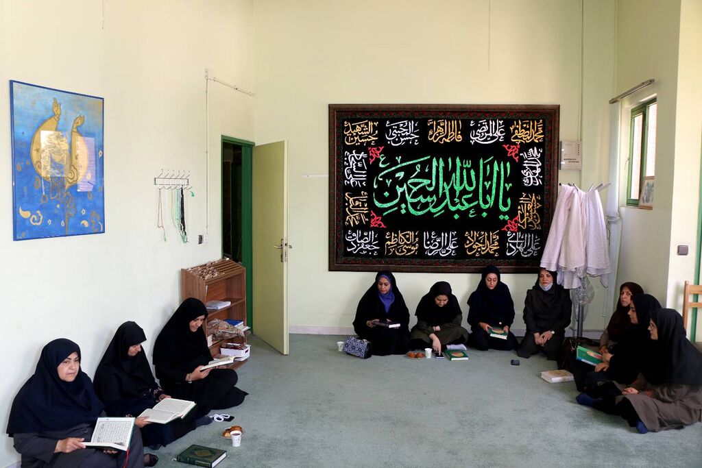 برگزاری مراسم سوگ شهادت خادمین انقلاب