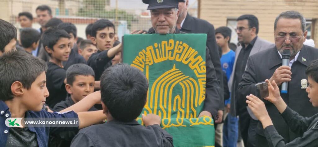 خدام رضوی ویژه برنامه های خادم الرضا دوست همه ی بچه ها در مراکز کانون