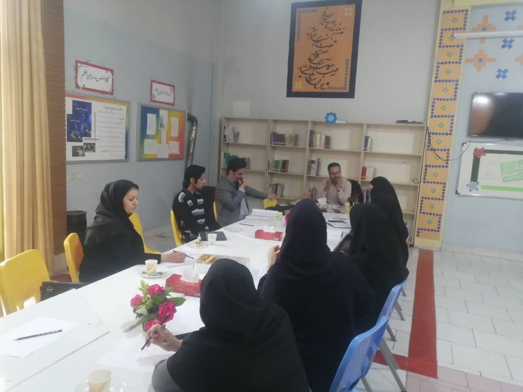 مرکز به مرکز با مدیرکل کانون کرمانشاه