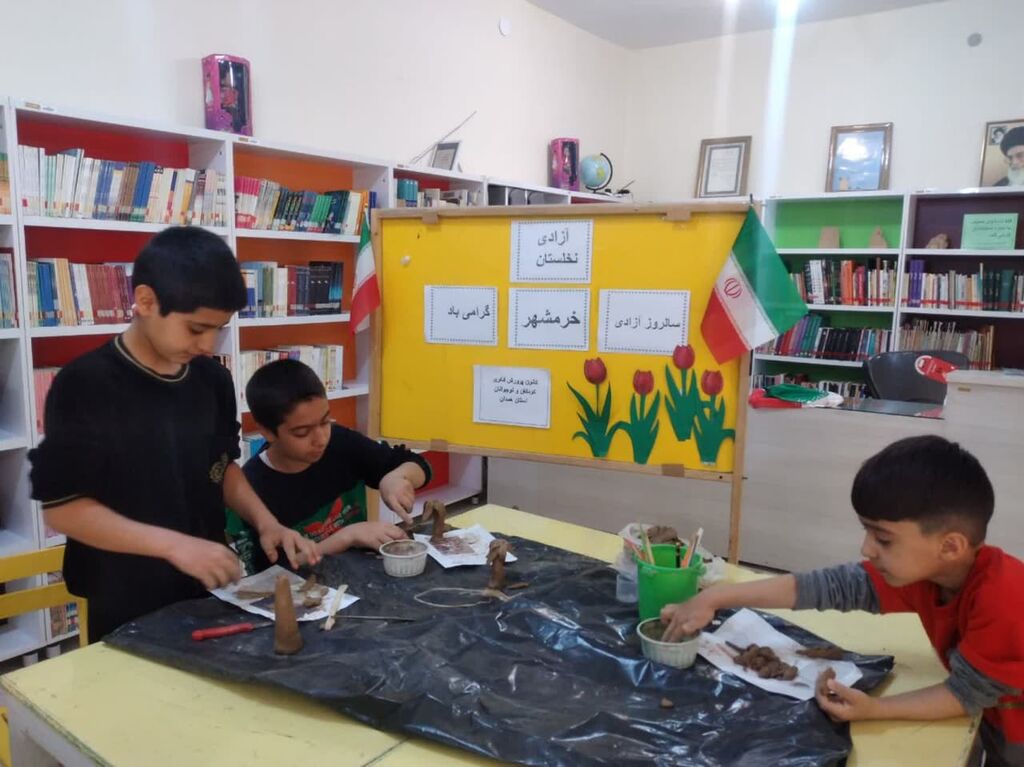 معرفی سوم خرداد و آزادساز ی خرمشهر در مراکز فرهنگی- هنری همدان